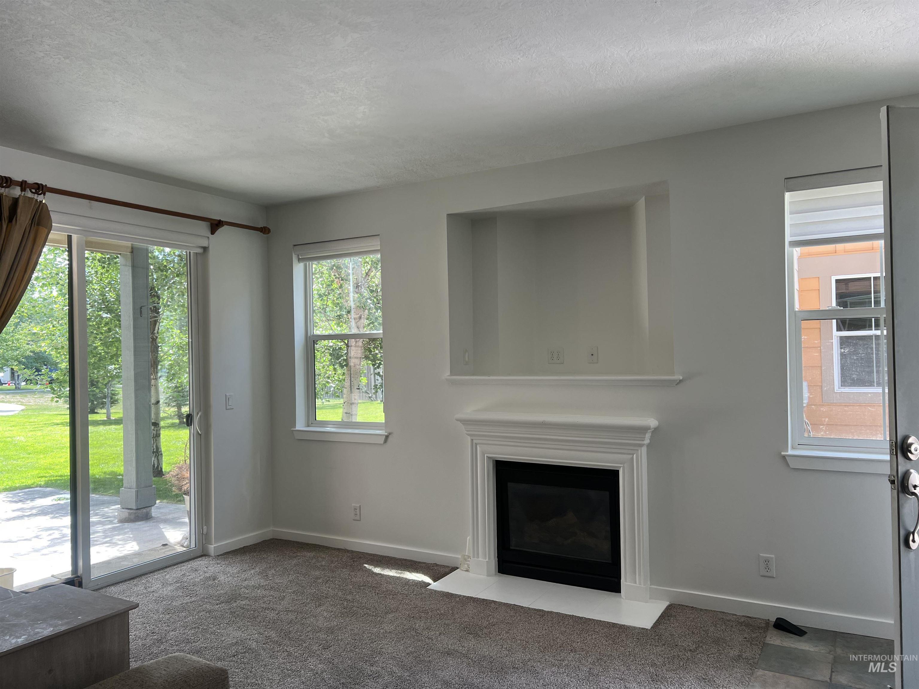 930 White Cloud Lane, Hailey, Idaho 83333, 2 Bedrooms, 2 Bathrooms, Residential For Sale, Price $444,900,MLS 98990378
