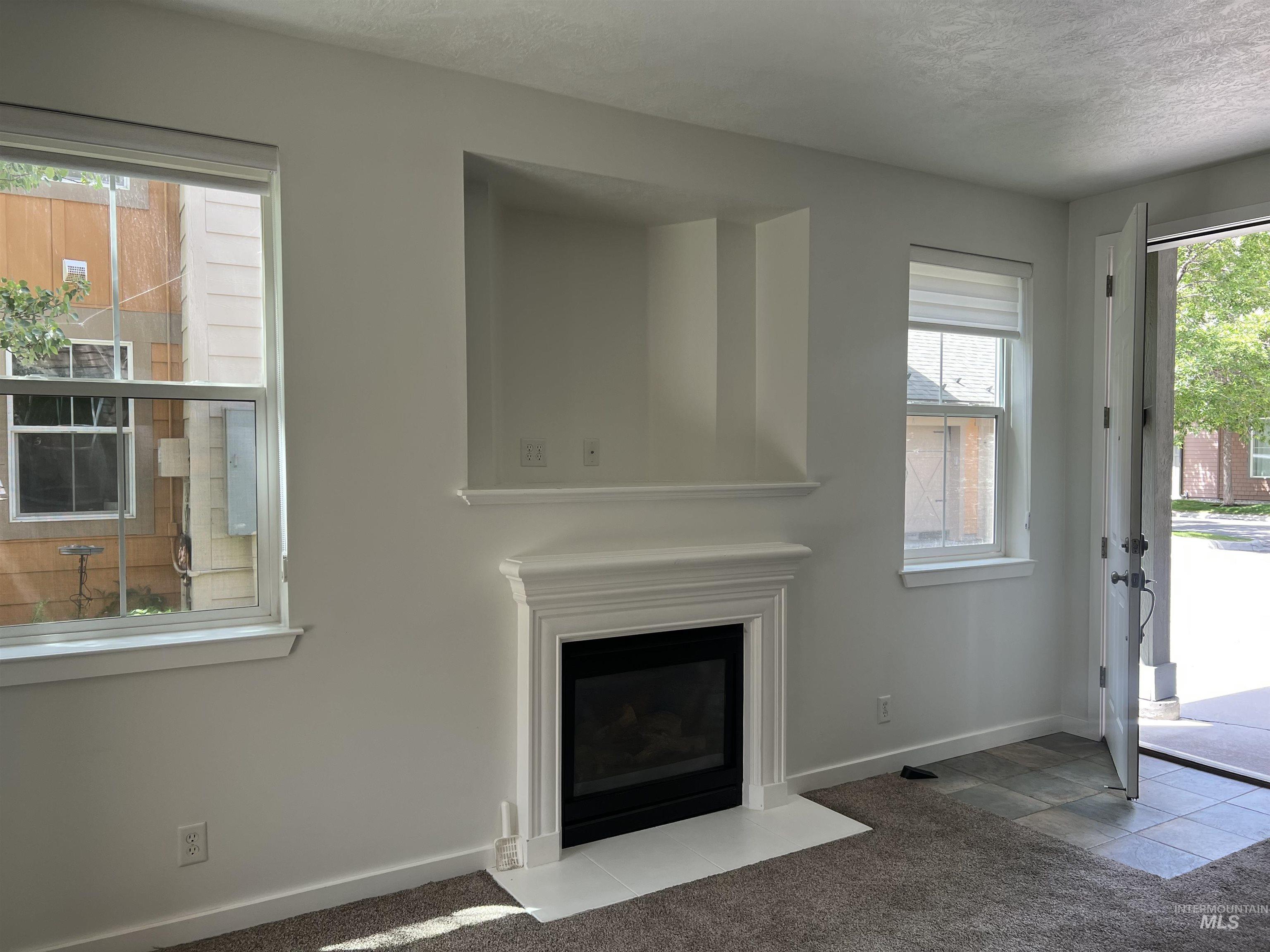 930 White Cloud Lane, Hailey, Idaho 83333, 2 Bedrooms, 2 Bathrooms, Residential For Sale, Price $444,900,MLS 98990378