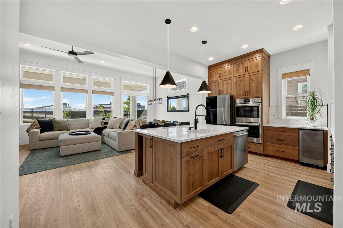 7782 W Daybreak Run Ct, Meridian, Idaho 83646, 6 Bedrooms, 4.5 Bathrooms, Residential For Sale, Price $899,999,MLS 98990384