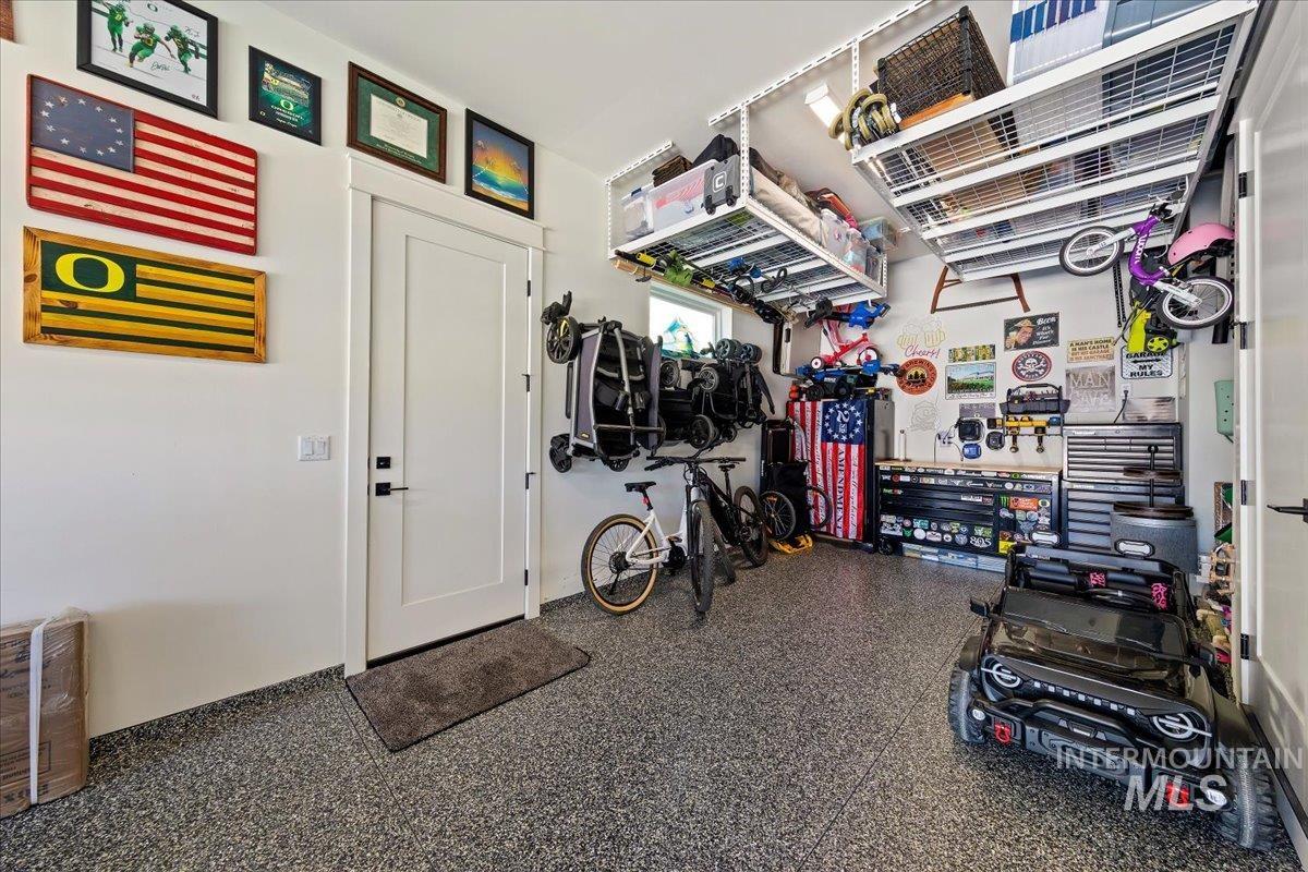 7782 W Daybreak Run Ct, Meridian, Idaho 83642, 6 Bedrooms, 4.5 Bathrooms, Residential For Sale, Price $929,900,MLS 98990384