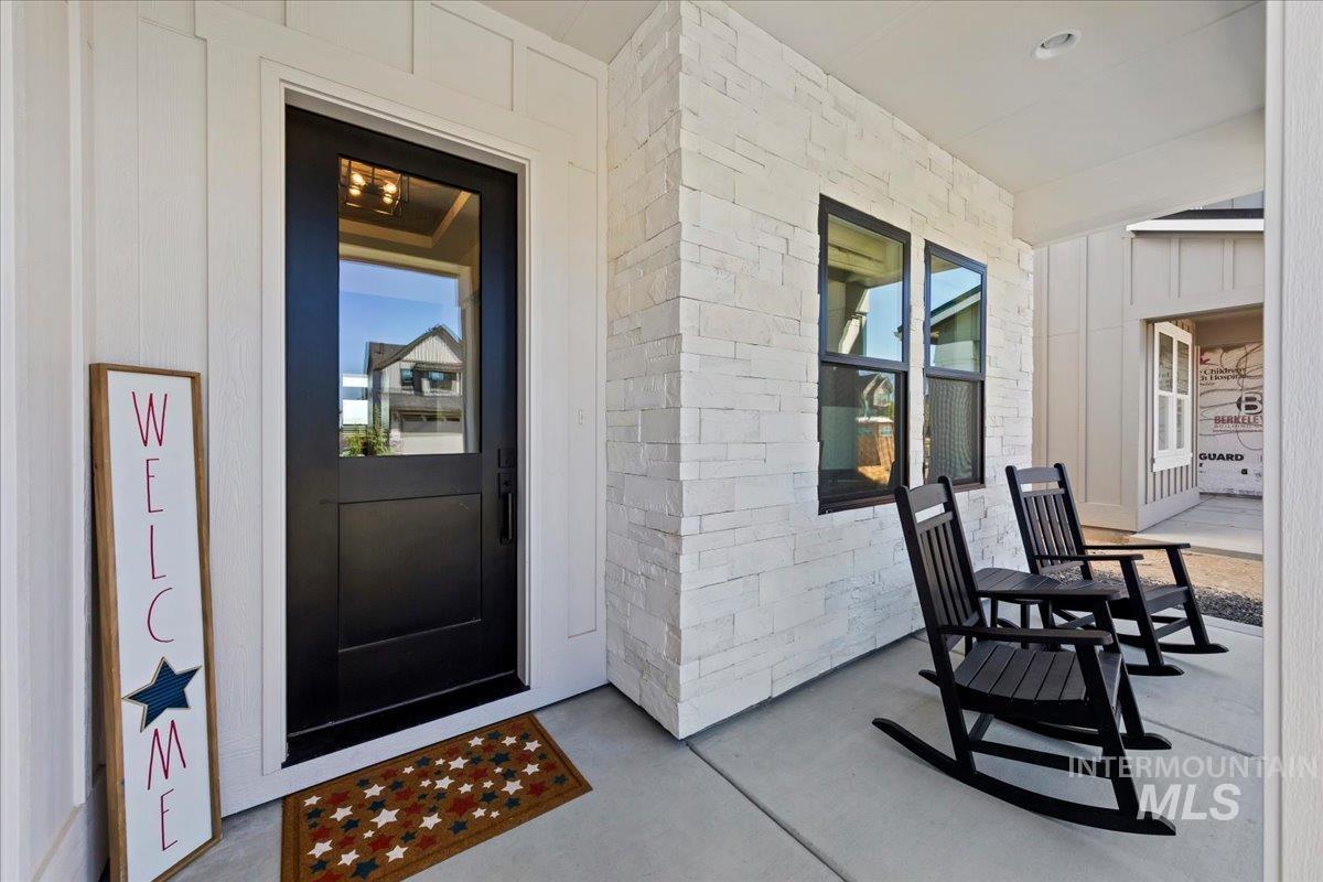 7782 W Daybreak Run Ct, Meridian, Idaho 83646, 6 Bedrooms, 4.5 Bathrooms, Residential For Sale, Price $899,999,MLS 98990384