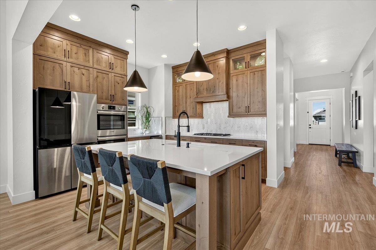 7782 W Daybreak Run Ct, Meridian, Idaho 83646, 6 Bedrooms, 4.5 Bathrooms, Residential For Sale, Price $899,999,MLS 98990384