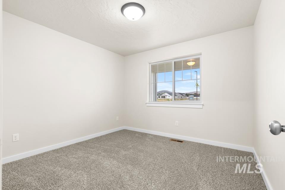 1385 Solstice St, Weiser, Idaho 83672, 3 Bedrooms, 2 Bathrooms, Residential For Sale, Price $405,399,MLS 98990385