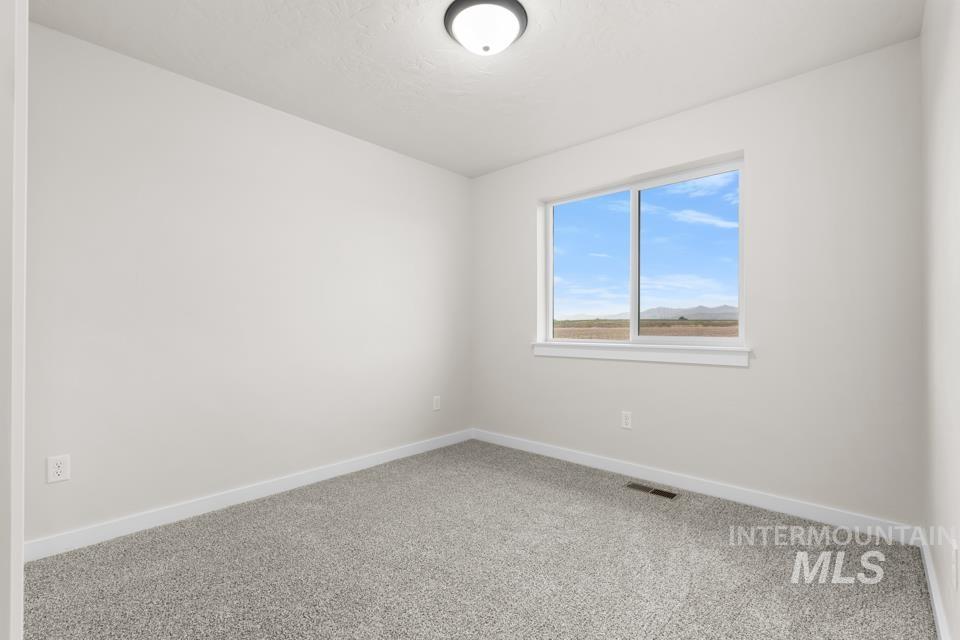 1385 Solstice St, Weiser, Idaho 83672, 3 Bedrooms, 2 Bathrooms, Residential For Sale, Price $405,399,MLS 98990385