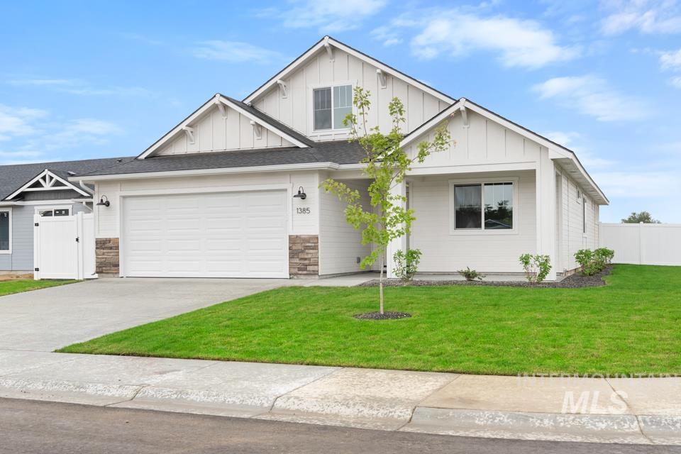 1385 Solstice St, Weiser, Idaho 83672, 3 Bedrooms, 2 Bathrooms, Residential For Sale, Price $405,399,MLS 98990385
