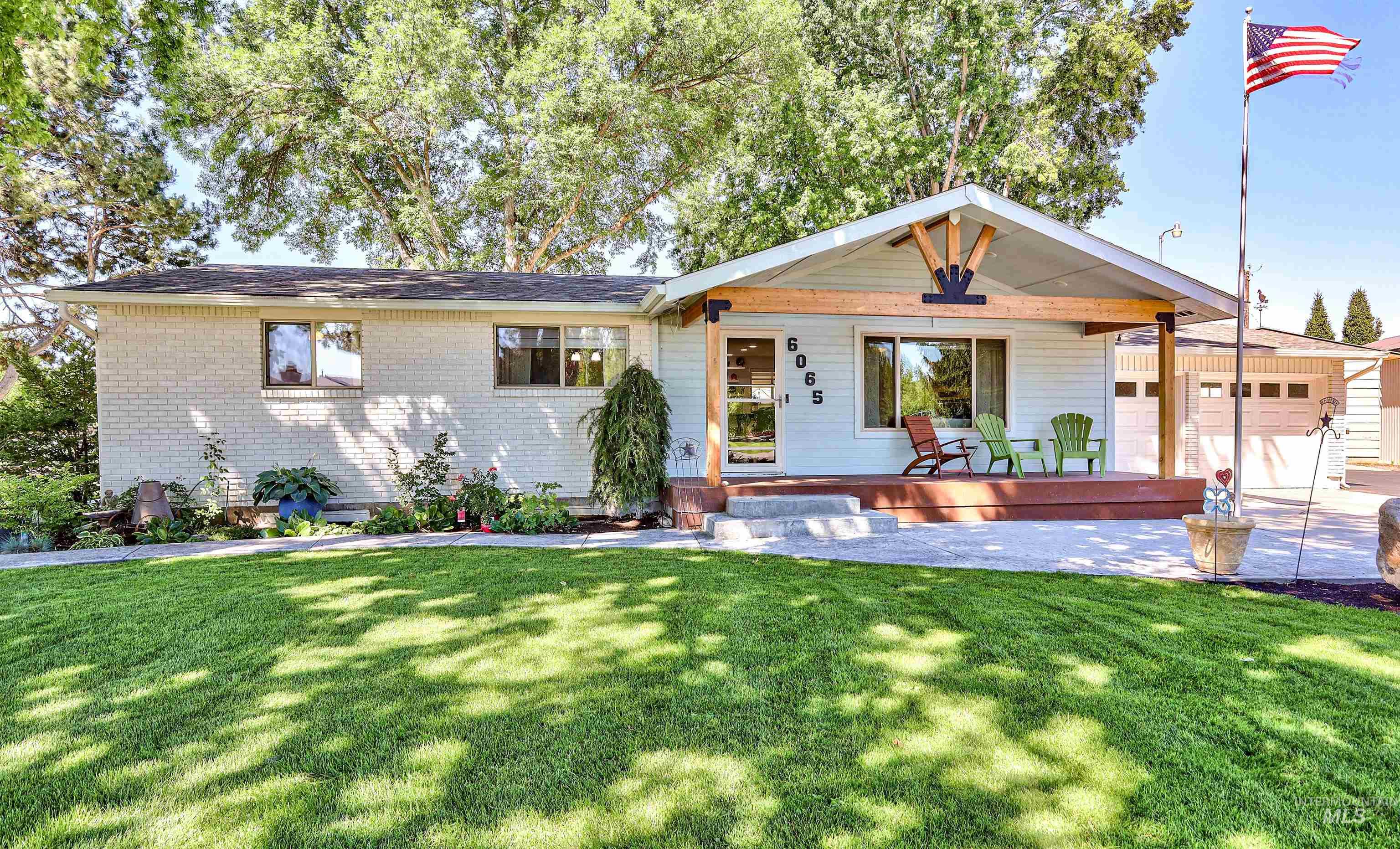 6065 Karen Drive, Meridian, Idaho 83646, 3 Bedrooms, 2.5 Bathrooms, Residential For Sale, Price $899,000,MLS 98990391