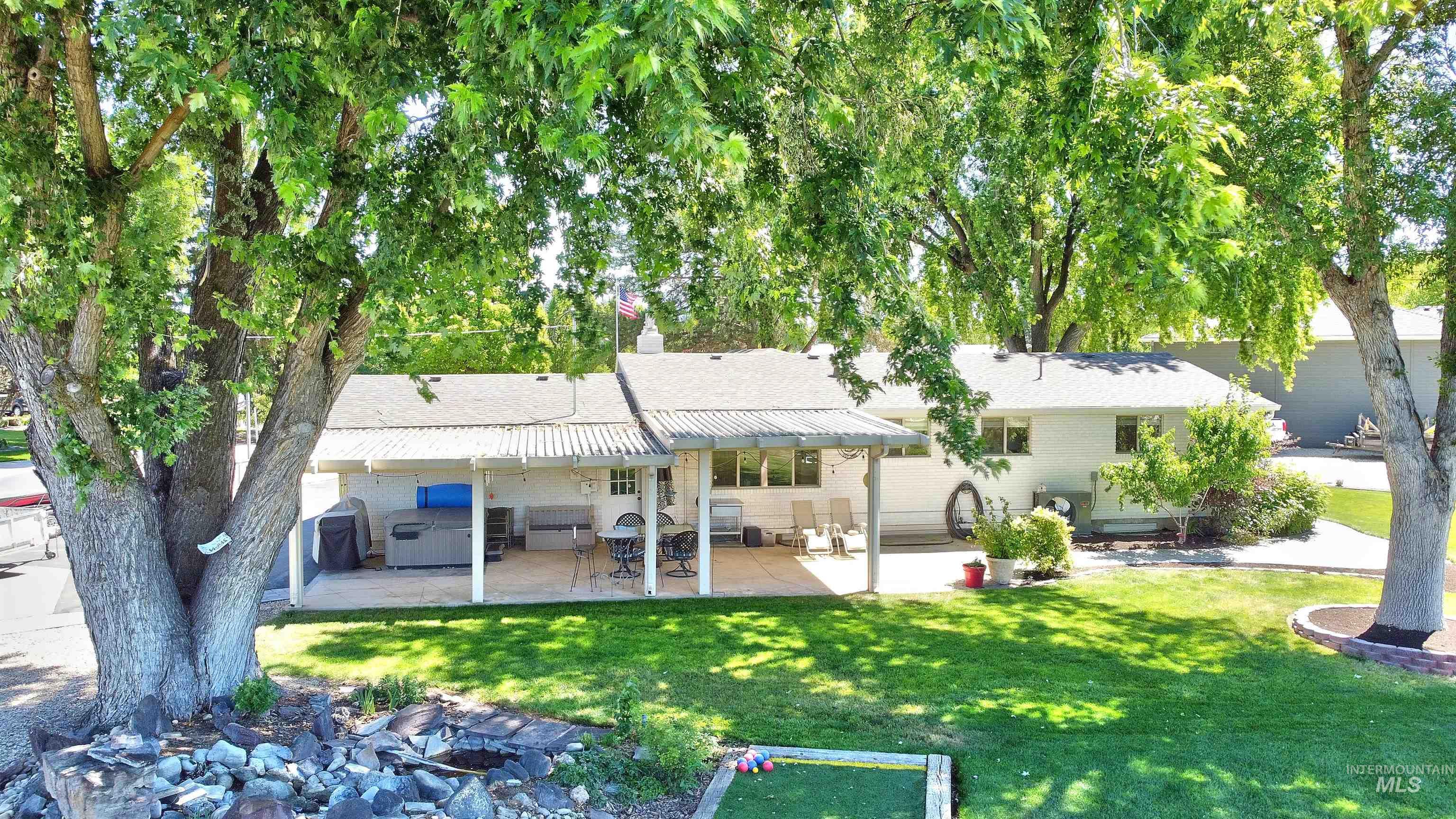 6065 Karen Drive, Meridian, Idaho 83646, 3 Bedrooms, 2.5 Bathrooms, Residential For Sale, Price $899,000,MLS 98990391