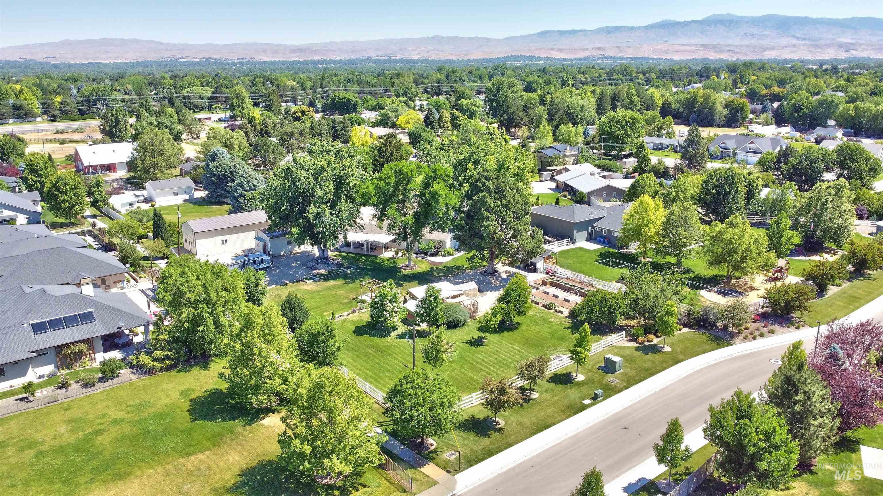 6065 Karen Drive, Meridian, Idaho 83646, 3 Bedrooms, 2.5 Bathrooms, Residential For Sale, Price $899,000,MLS 98990391
