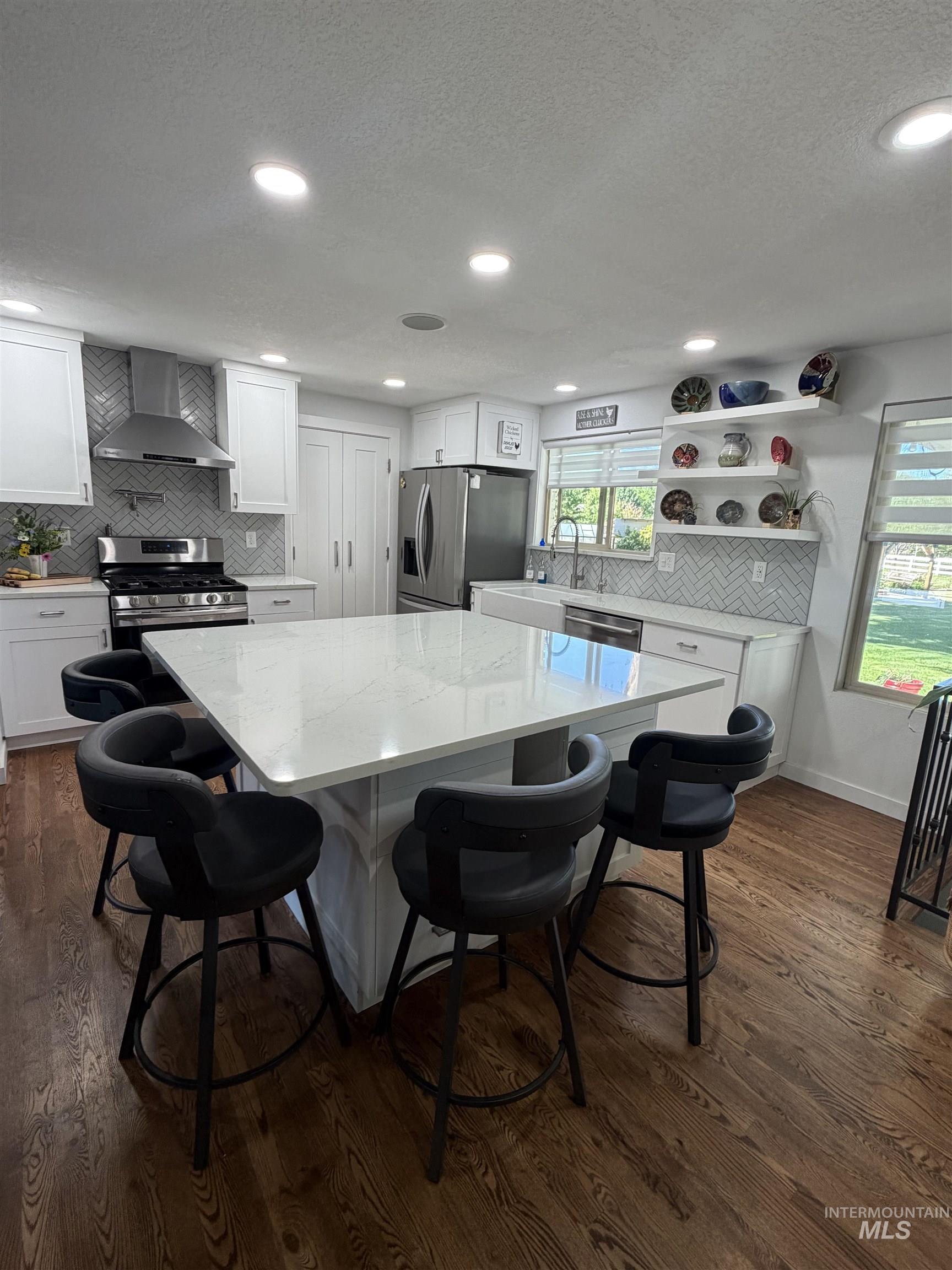 6065 Karen Drive, Meridian, Idaho 83646, 3 Bedrooms, 2.5 Bathrooms, Residential For Sale, Price $899,000,MLS 98990391