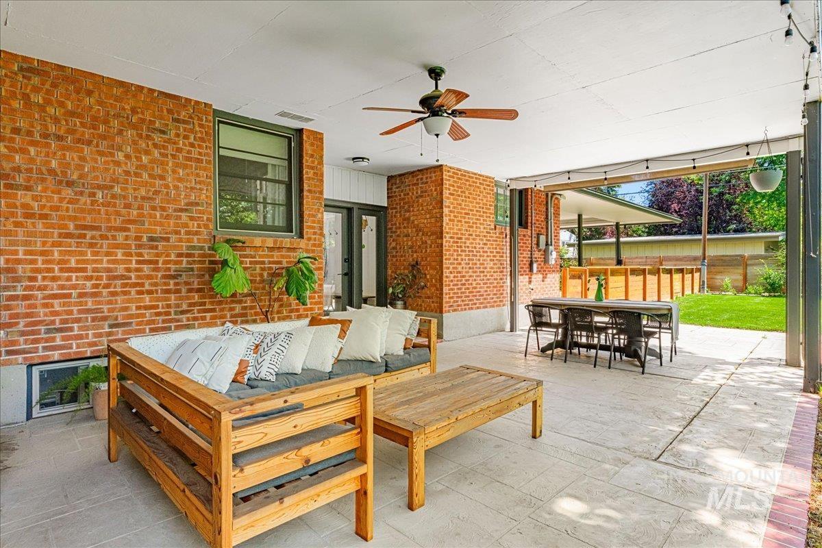 5421 W Plymouth St, Boise, Idaho 83706, 4 Bedrooms, 3 Bathrooms, Residential For Sale, Price $879,000,MLS 98990392