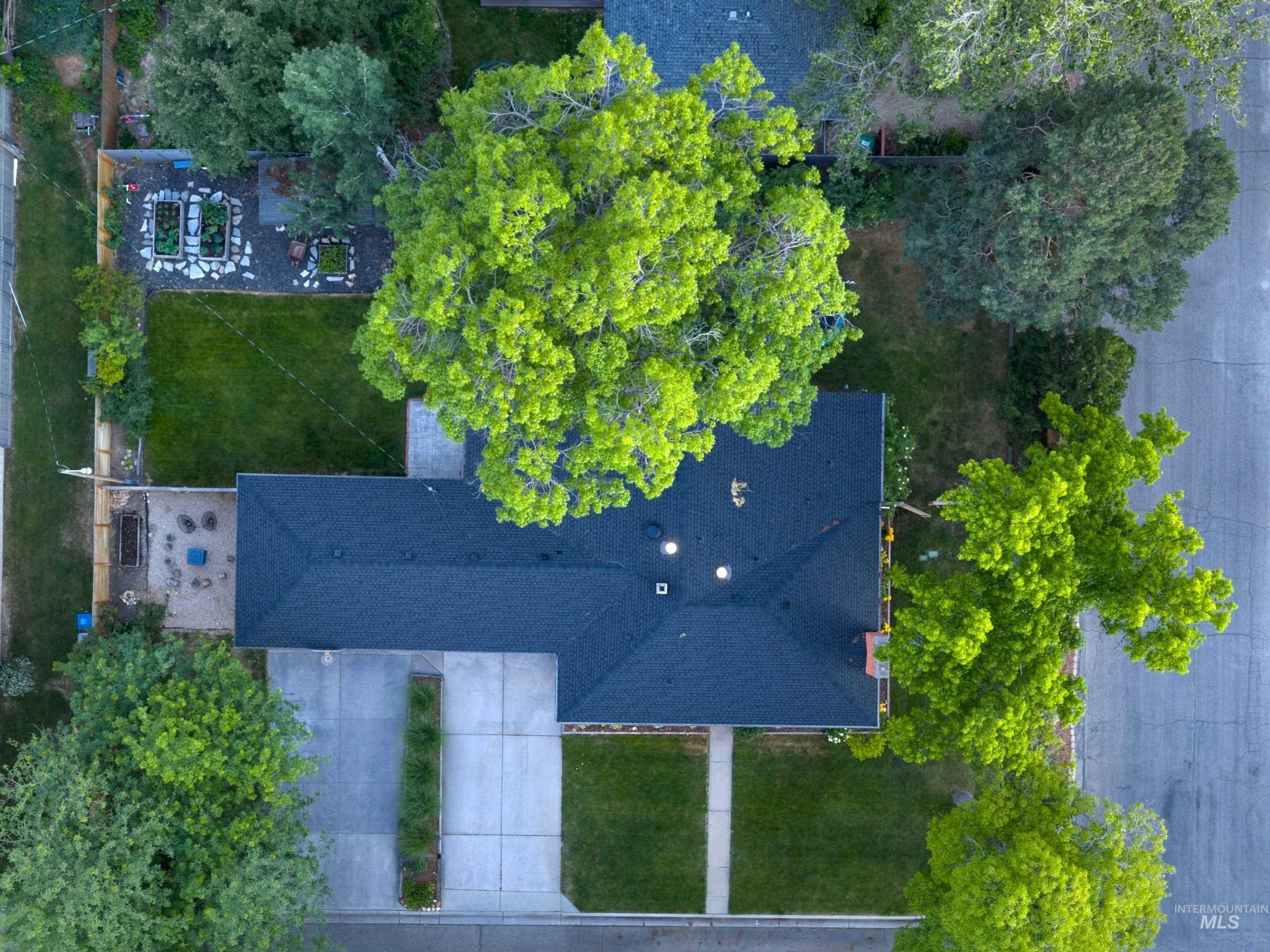 5421 W Plymouth St, Boise, Idaho 83706, 4 Bedrooms, 3 Bathrooms, Residential For Sale, Price $879,000,MLS 98990392