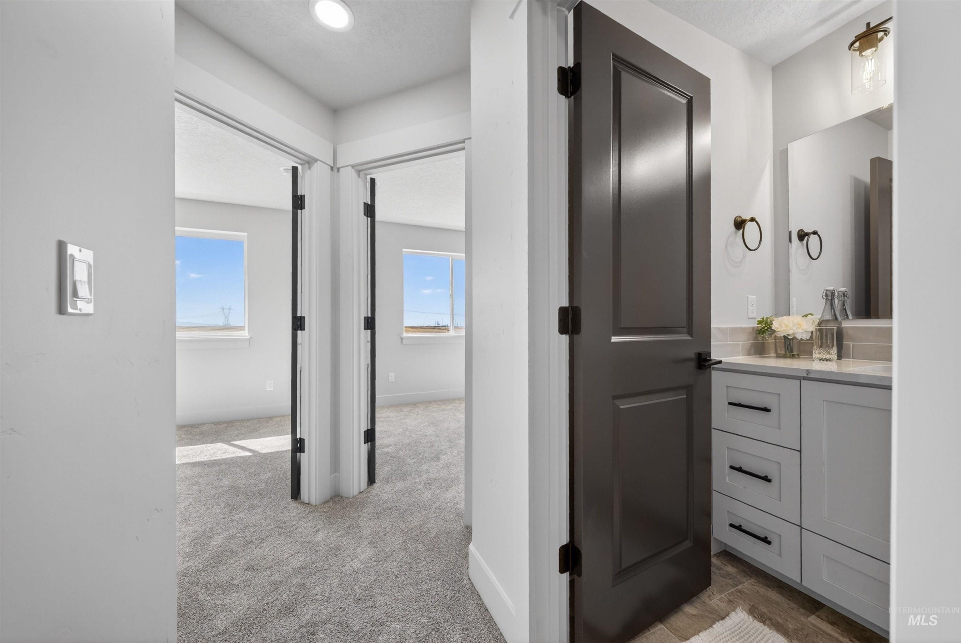 320 E Mayfield Springs Blvd, Boise, Idaho 83716, 3 Bedrooms, 2.5 Bathrooms, Residential For Sale, Price $444,000,MLS 98990403