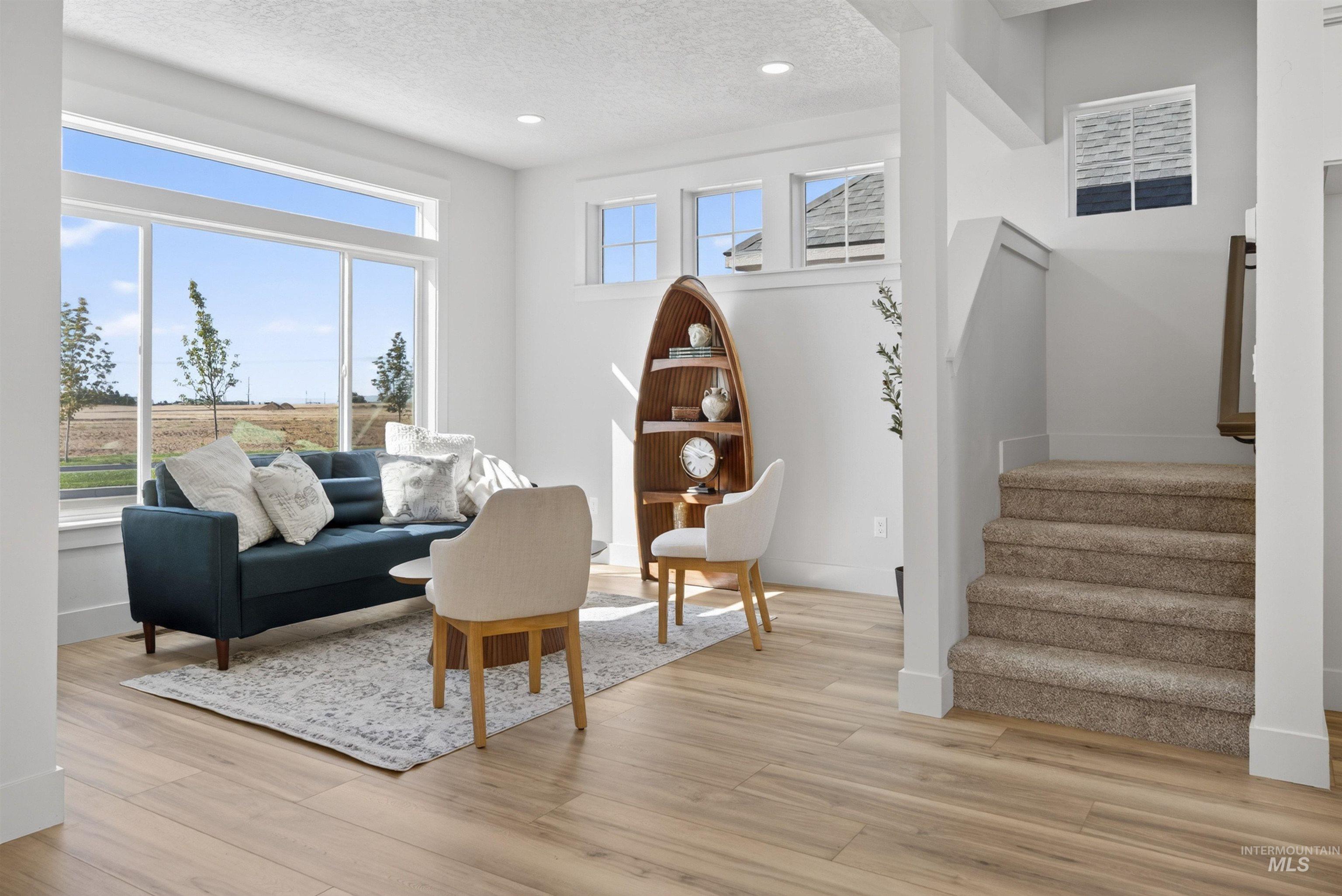 320 E Mayfield Springs Blvd, Boise, Idaho 83716, 3 Bedrooms, 2.5 Bathrooms, Residential For Sale, Price $444,000,MLS 98990403