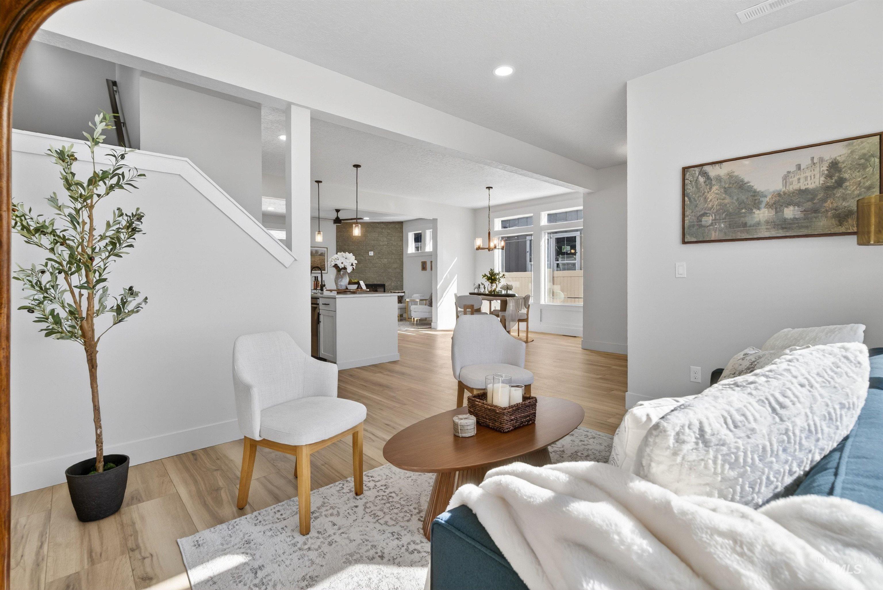 320 E Mayfield Springs Blvd, Boise, Idaho 83716, 3 Bedrooms, 2.5 Bathrooms, Residential For Sale, Price $444,000,MLS 98990403