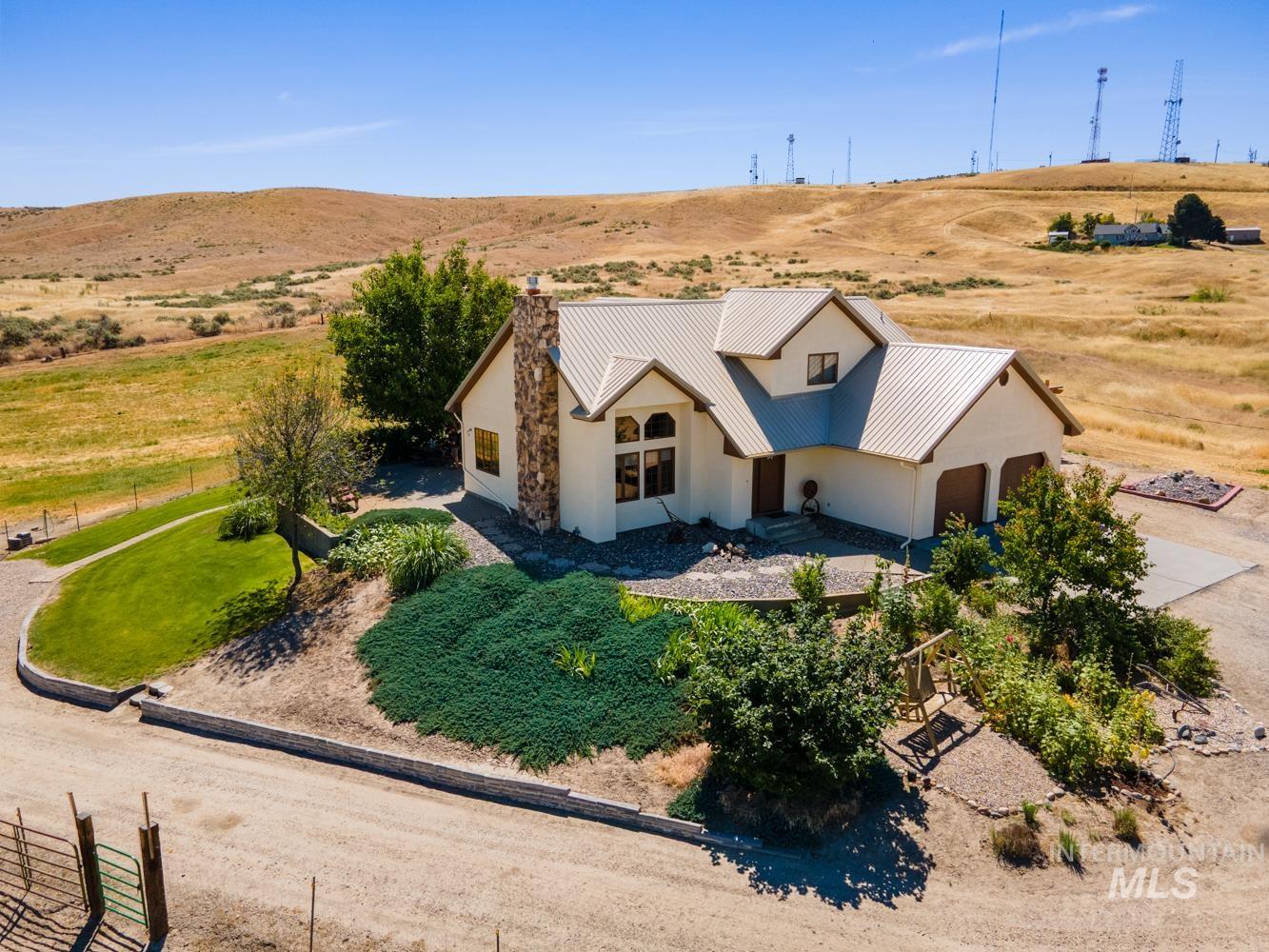 755 S Iowa, Payette, Idaho 83661, 4 Bedrooms, 2.5 Bathrooms, Residential For Sale, Price $775,000, 98990407