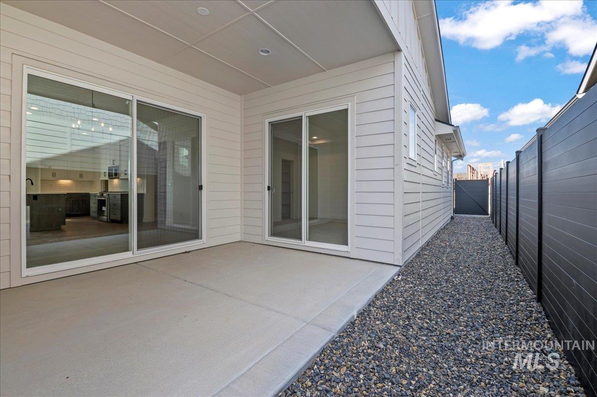 6403 N Barholm Ln, Eagle, Idaho 83616, 3 Bedrooms, 2 Bathrooms, Residential For Sale, Price $609,900,MLS 98990408