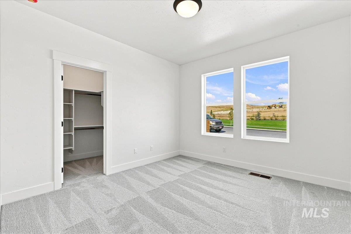 6403 N Barholm Ln, Eagle, Idaho 83616, 3 Bedrooms, 2 Bathrooms, Residential For Sale, Price $609,900,MLS 98990408
