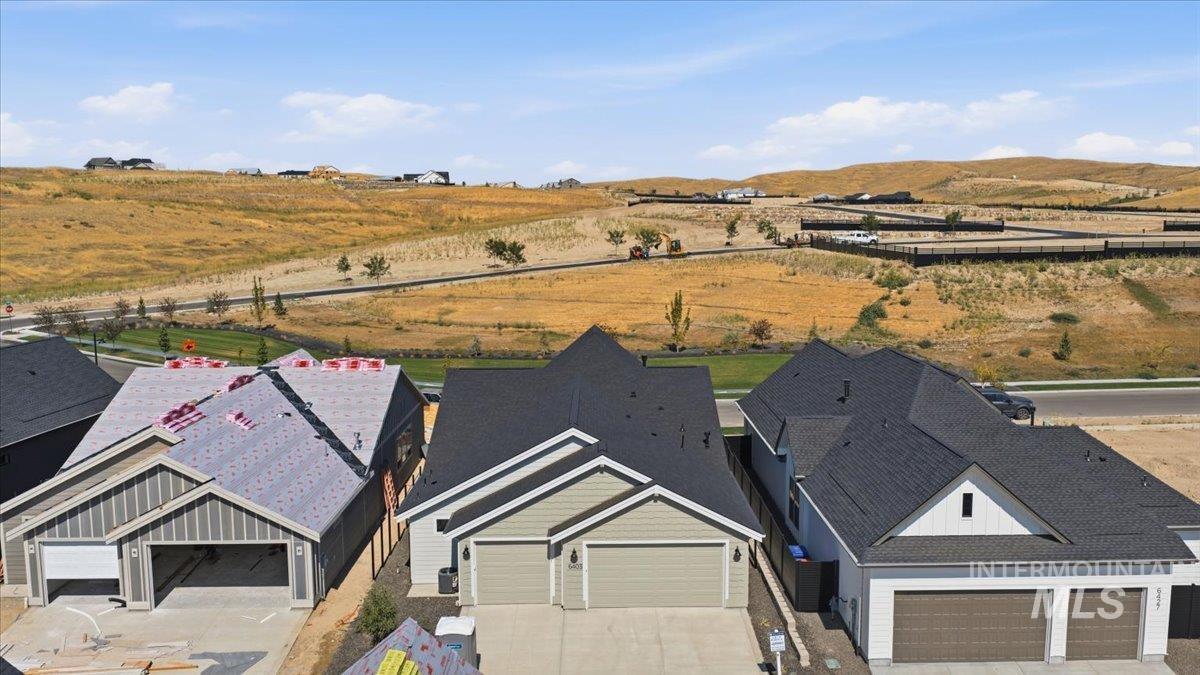 6403 N Barholm Ln, Eagle, Idaho 83616, 3 Bedrooms, 2 Bathrooms, Residential For Sale, Price $609,900,MLS 98990408
