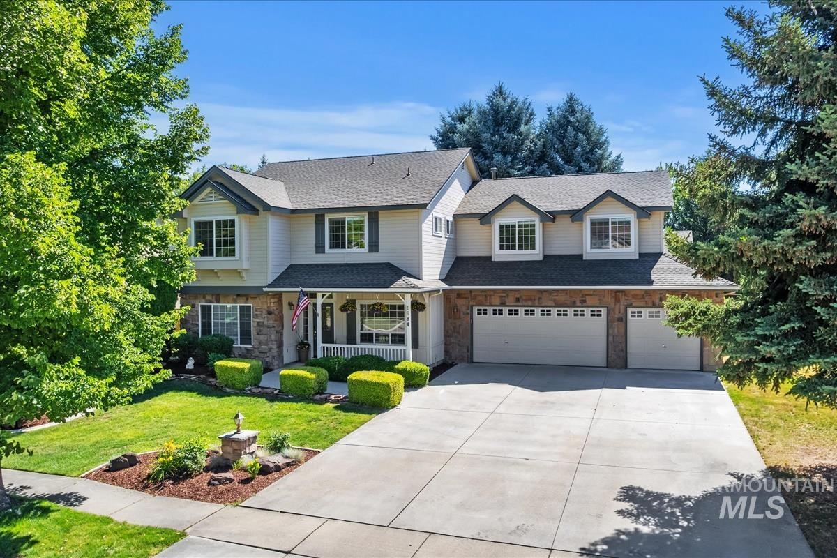1684 N Lopez Way, Eagle, Idaho 83616, 5 Bedrooms, 2.5 Bathrooms, Residential For Sale, Price $799,000,MLS 98990412