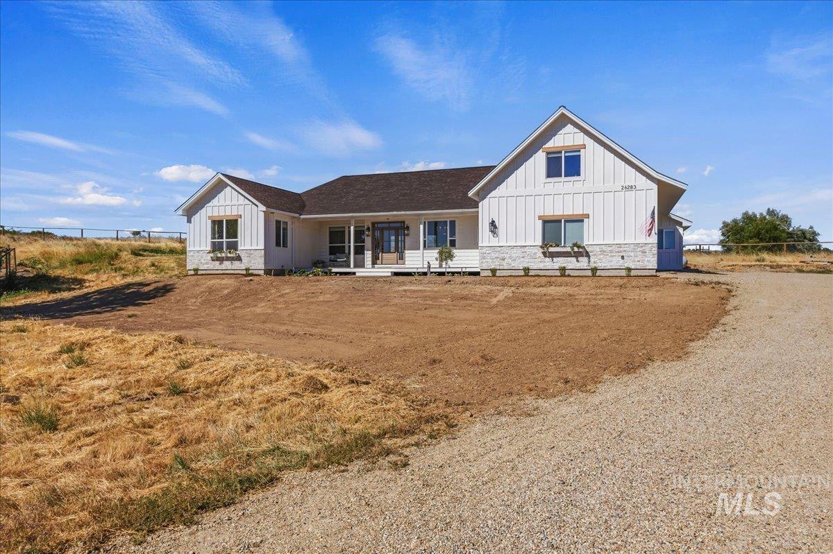 26283 Eric Ln, Middleton, Idaho 83644, 4 Bedrooms, 3 Bathrooms, Residential For Sale, Price $990,000,MLS 98990419