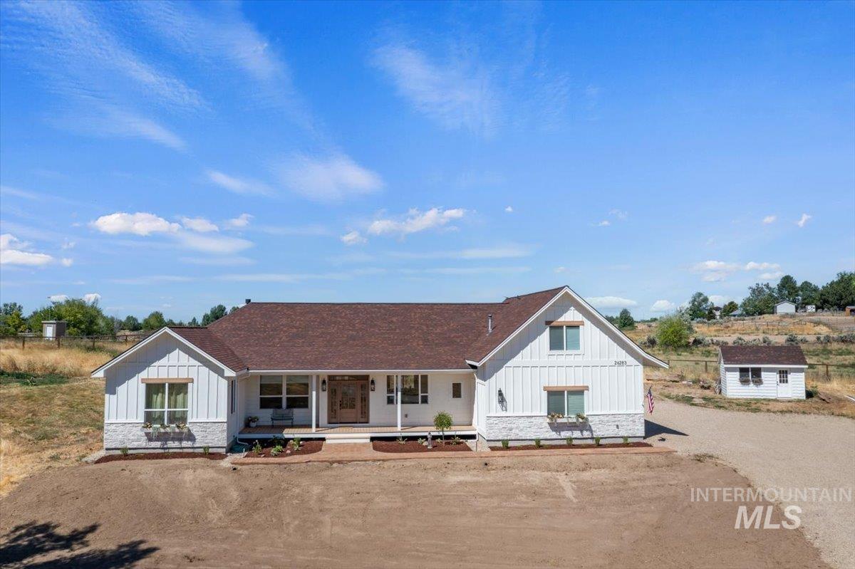 26283 Eric Ln, Middleton, Idaho 83644, 4 Bedrooms, 3 Bathrooms, Residential For Sale, Price $990,000,MLS 98990419