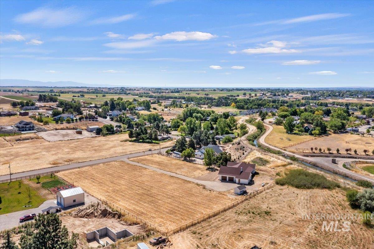 26283 Eric Ln, Middleton, Idaho 83644, 4 Bedrooms, 3 Bathrooms, Residential For Sale, Price $990,000,MLS 98990419