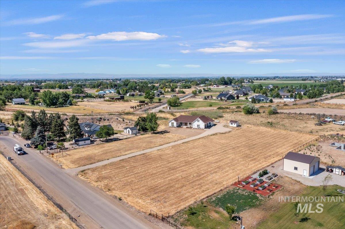 26283 Eric Ln, Middleton, Idaho 83644, 4 Bedrooms, 3 Bathrooms, Residential For Sale, Price $990,000,MLS 98990419