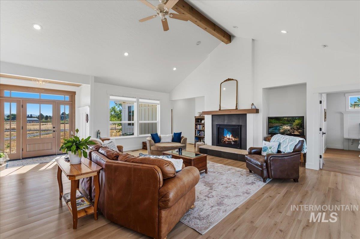 26283 Eric Ln, Middleton, Idaho 83644, 4 Bedrooms, 3 Bathrooms, Residential For Sale, Price $990,000,MLS 98990419