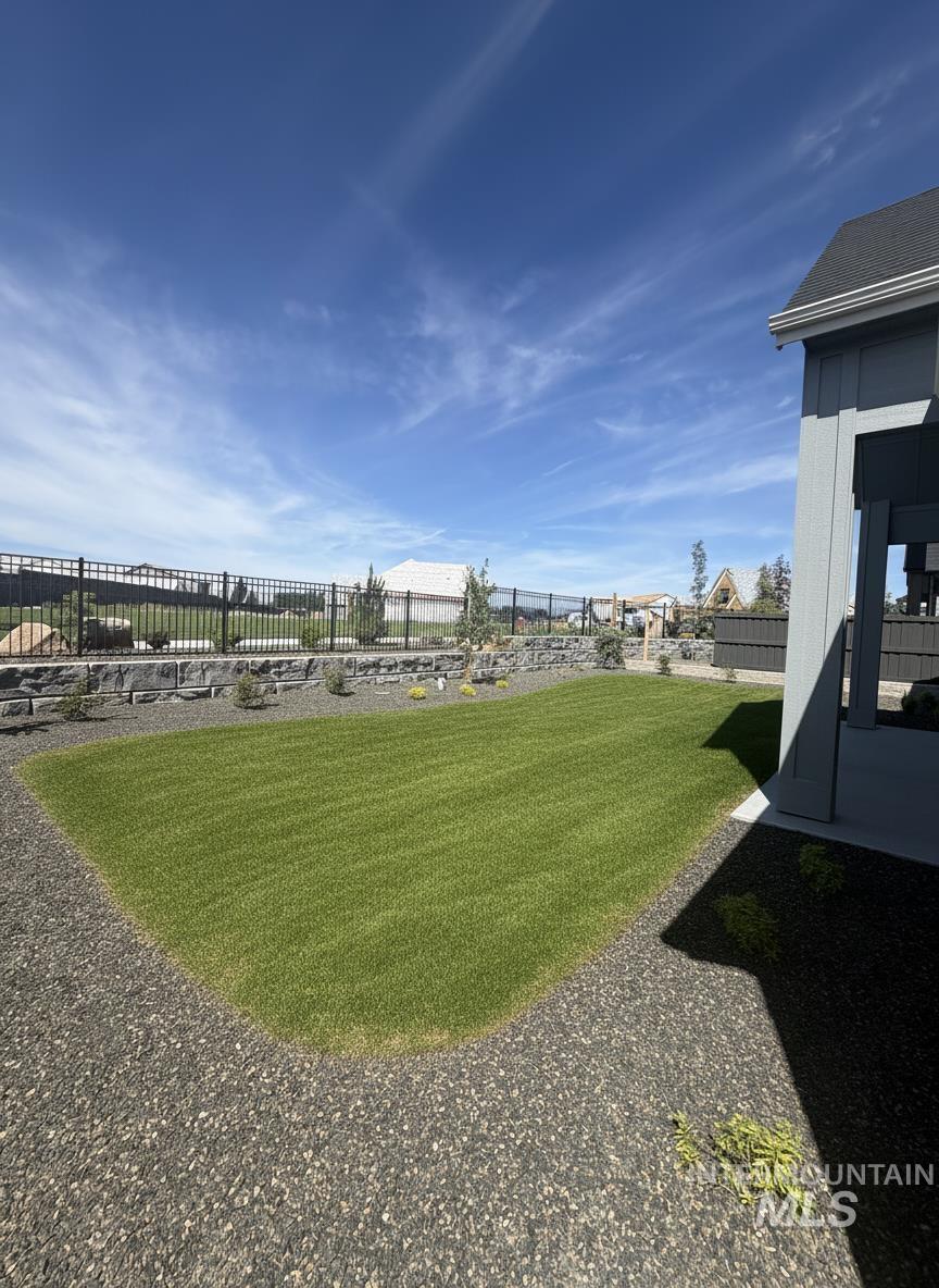 1036 E Snag St, Meridian, Idaho 83642, 4 Bedrooms, 3.5 Bathrooms, Residential For Sale, Price $999,777,MLS 98990424
