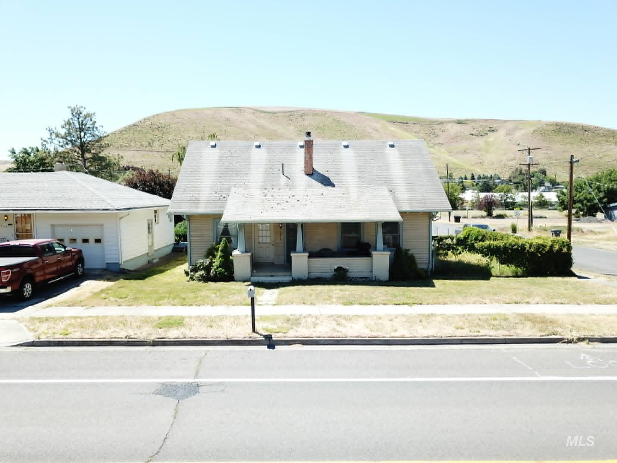 1212 Main Street, Pomeroy, Washington 99347, 4 Bedrooms, 2 Bathrooms, Residential For Sale, Price $150,000, 98990427