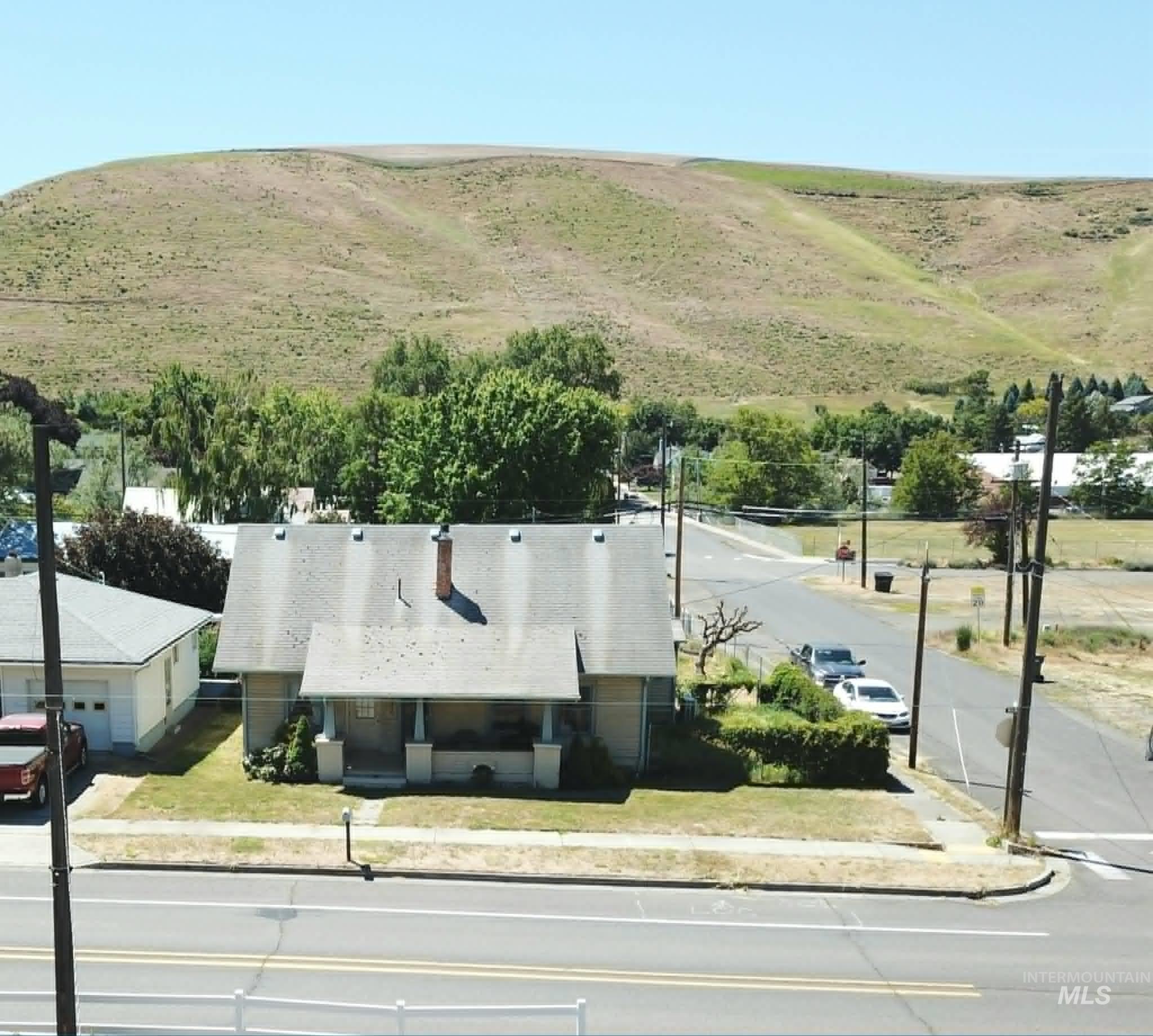 1212 Main Street, Pomeroy, Washington 99347, 4 Bedrooms, 2 Bathrooms, Residential For Sale, Price $150,000, 98990427