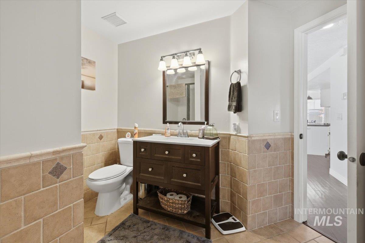9881 W Alliance Drive, Boise, Idaho 83704, 4 Bedrooms, 3 Bathrooms, Residential For Sale, Price $674,500,MLS 98990428
