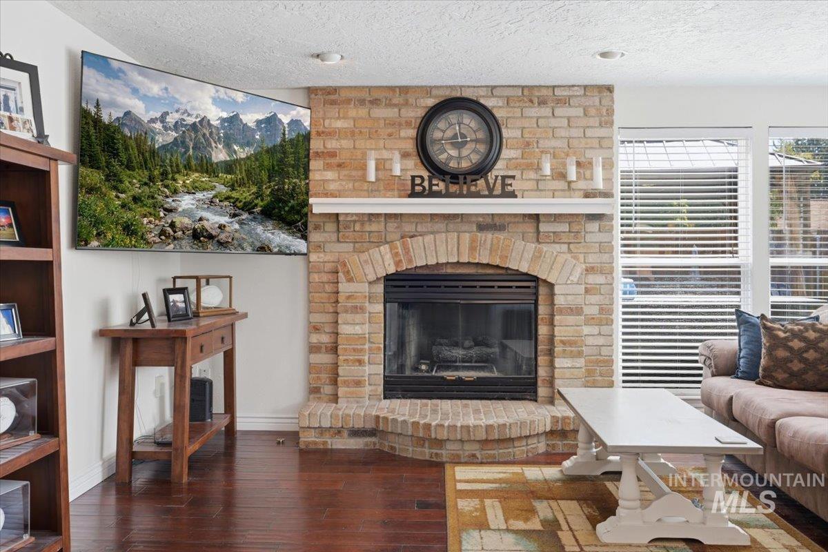 9881 W Alliance Drive, Boise, Idaho 83704, 4 Bedrooms, 3 Bathrooms, Residential For Sale, Price $674,500,MLS 98990428