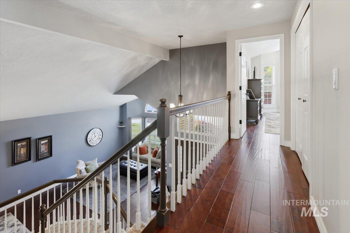 9881 W Alliance Drive, Boise, Idaho 83704, 4 Bedrooms, 3 Bathrooms, Residential For Sale, Price $674,500,MLS 98990428