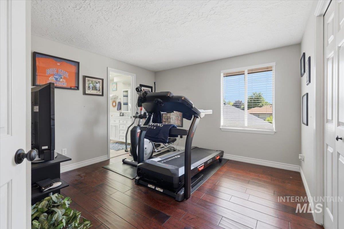 9881 W Alliance Drive, Boise, Idaho 83704, 4 Bedrooms, 3 Bathrooms, Residential For Sale, Price $674,500,MLS 98990428