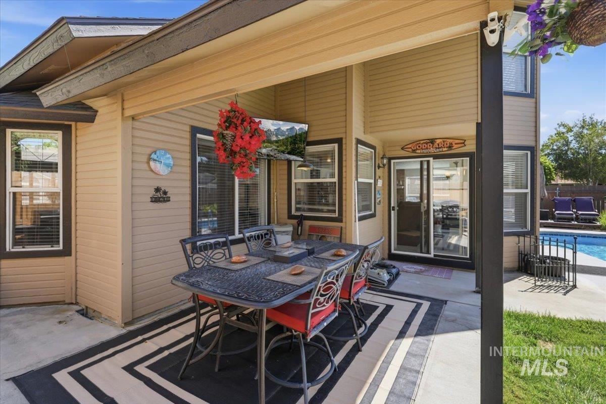 9881 W Alliance Drive, Boise, Idaho 83704, 4 Bedrooms, 3 Bathrooms, Residential For Sale, Price $674,500,MLS 98990428