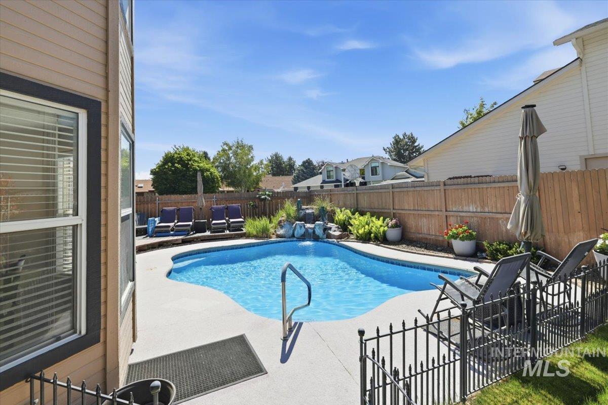 9881 W Alliance Drive, Boise, Idaho 83704, 4 Bedrooms, 3 Bathrooms, Residential For Sale, Price $674,500,MLS 98990428