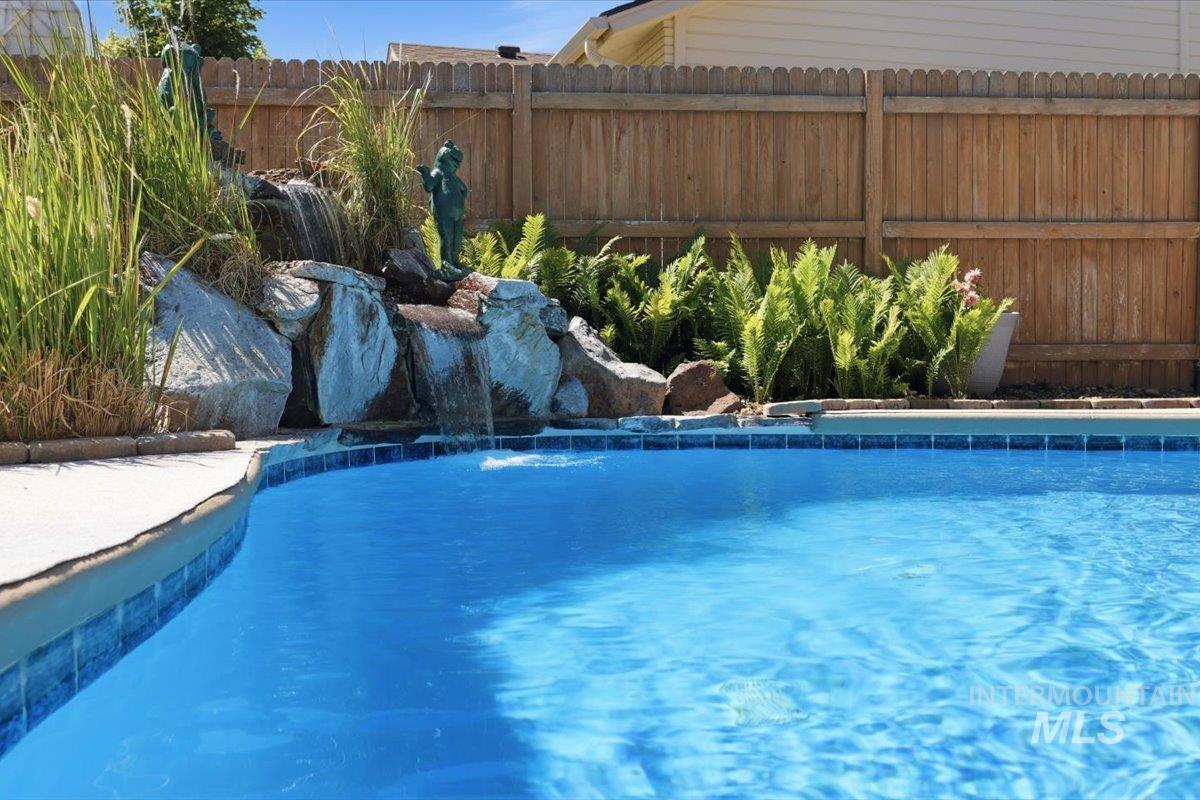 9881 W Alliance Drive, Boise, Idaho 83704, 4 Bedrooms, 3 Bathrooms, Residential For Sale, Price $674,500,MLS 98990428