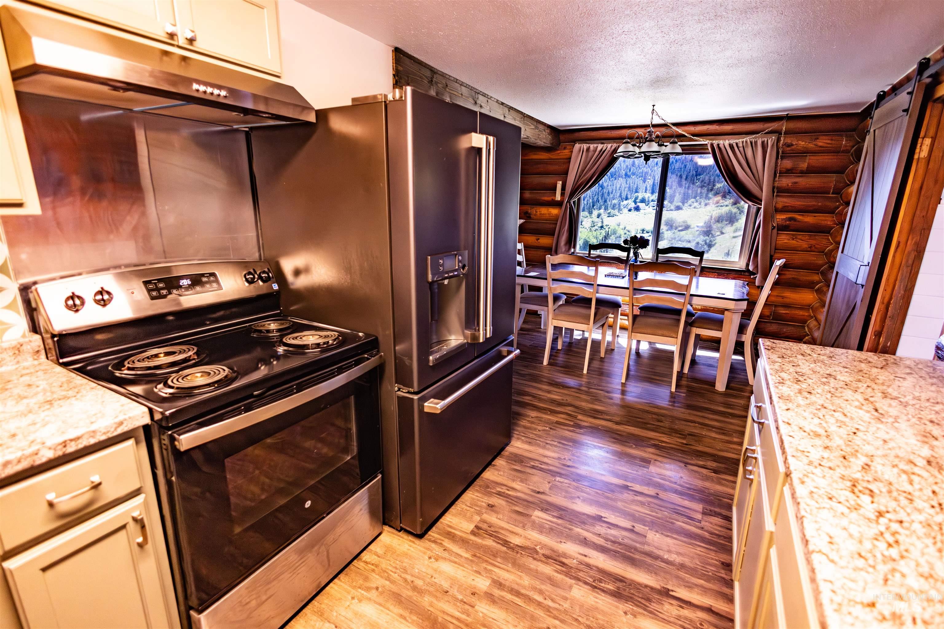 156 Rockview Dr, Kamiah, Idaho 83536, 2 Bedrooms, 1 Bathroom, Residential For Sale, Price $369,900,MLS 98990432