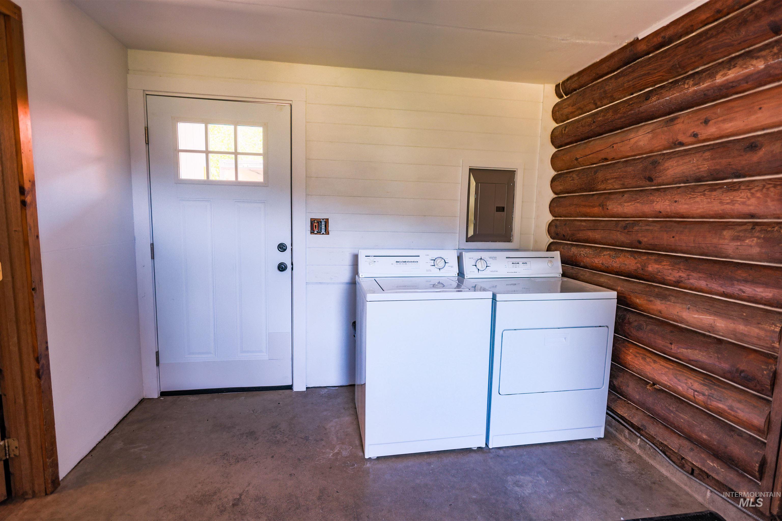 156 Rockview Dr, Kamiah, Idaho 83536, 2 Bedrooms, 1 Bathroom, Residential For Sale, Price $369,900,MLS 98990432