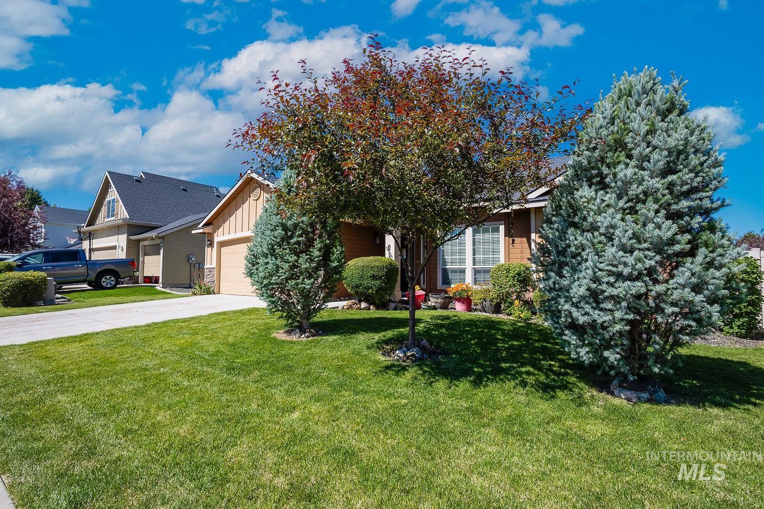 2117 N Sepia Ave, Kuna, Idaho 83634, 3 Bedrooms, 2 Bathrooms, Residential For Sale, Price $395,000,MLS 98990438