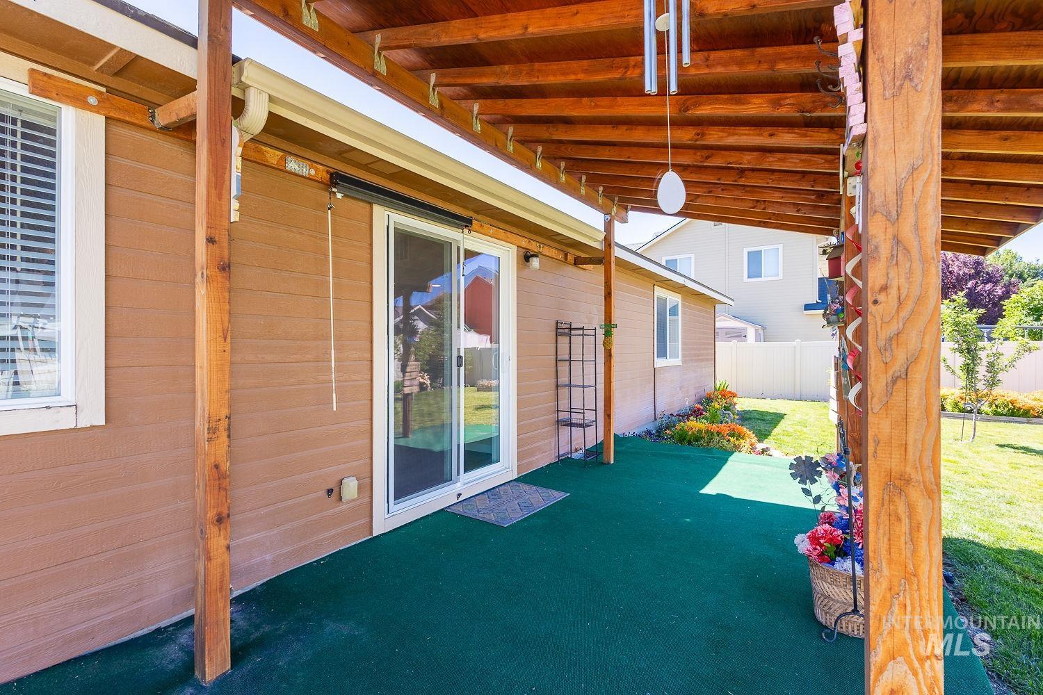 2117 N Sepia Ave, Kuna, Idaho 83634, 3 Bedrooms, 2 Bathrooms, Residential For Sale, Price $395,000,MLS 98990438
