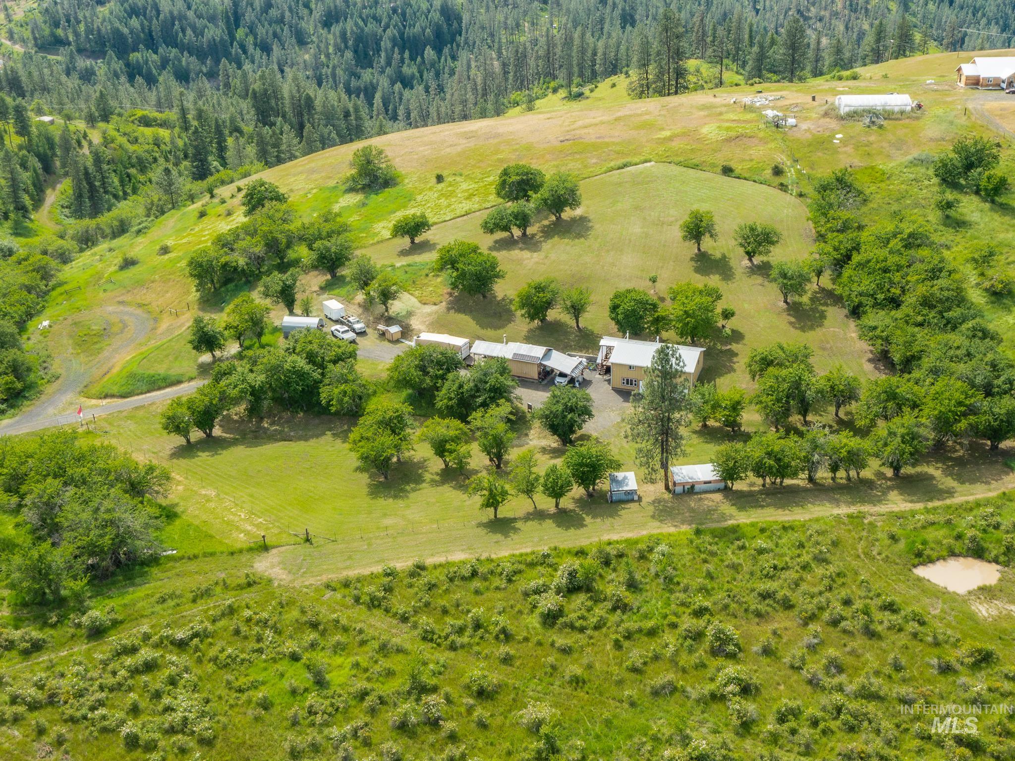 216 Ferguson Road, Harpster, Idaho 83552, 2 Bedrooms, 3 Bathrooms, Residential For Sale, Price $399,000,MLS 98990442