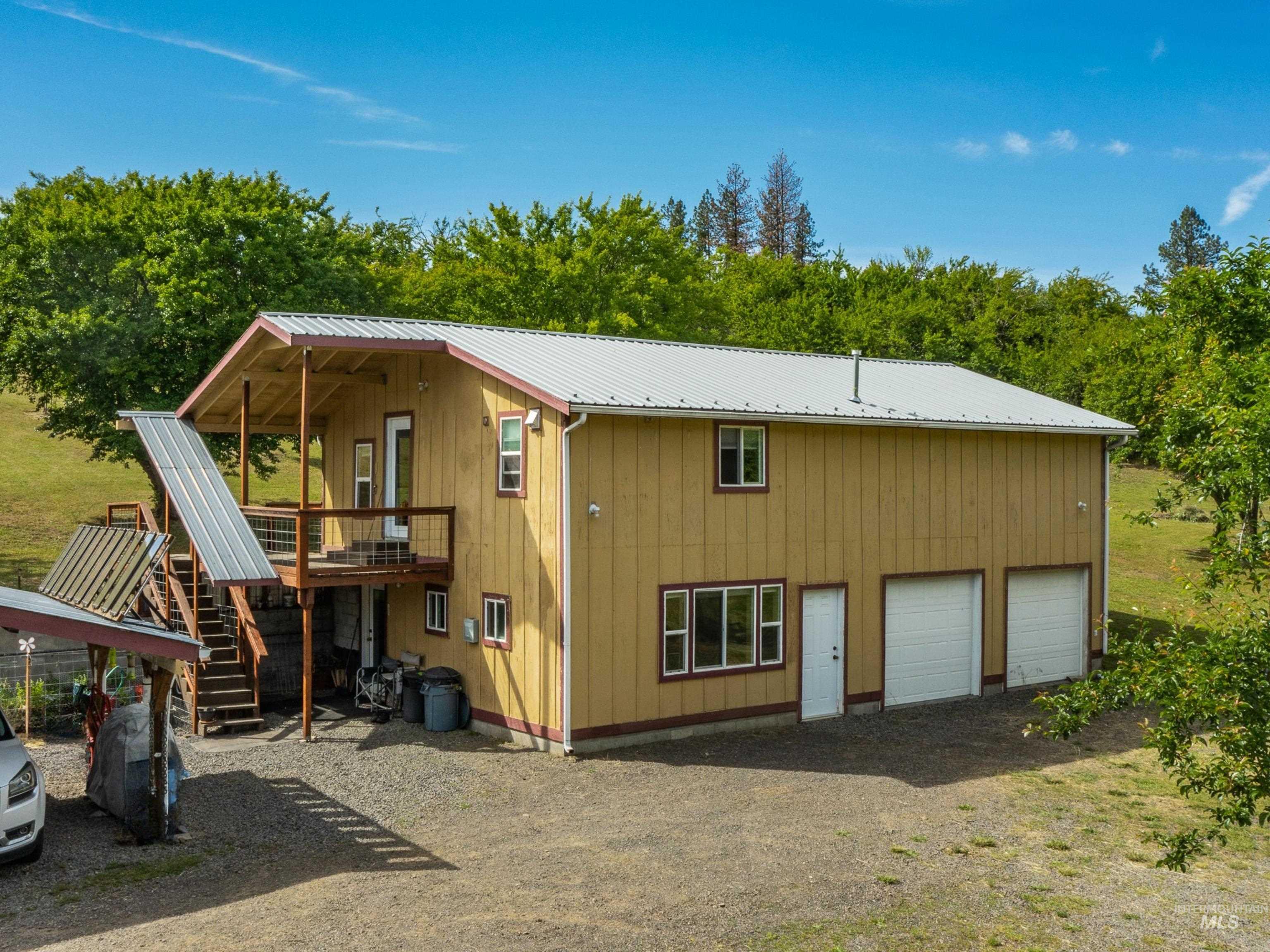 216 Ferguson Road, Harpster, Idaho 83552, 2 Bedrooms, 3 Bathrooms, Residential For Sale, Price $399,000,MLS 98990442