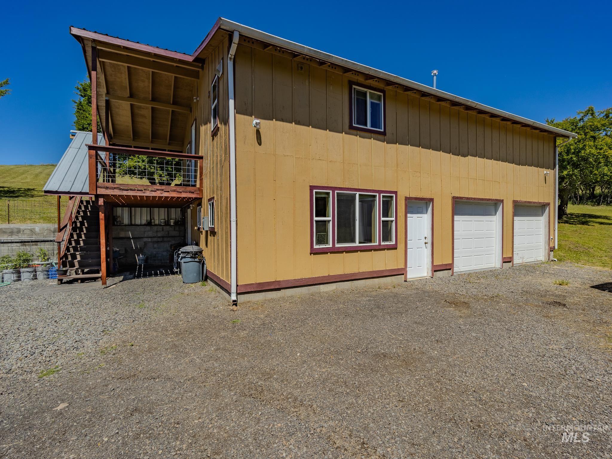 216 Ferguson Road, Harpster, Idaho 83552, 2 Bedrooms, 3 Bathrooms, Residential For Sale, Price $399,000,MLS 98990442