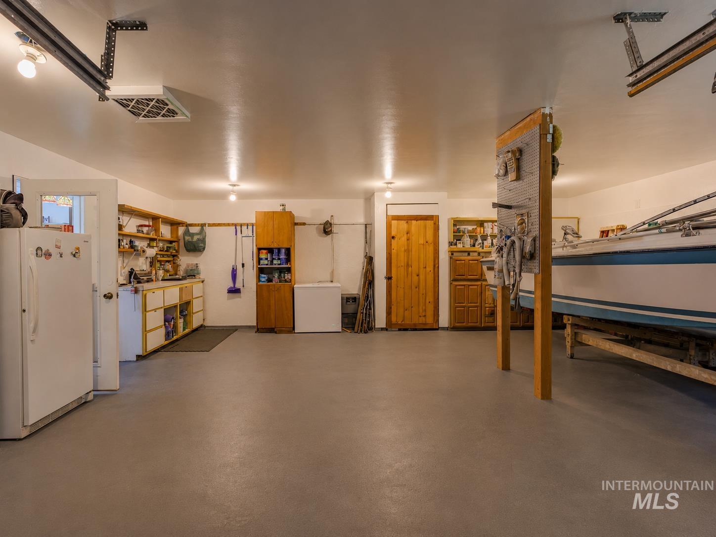 216 Ferguson Road, Harpster, Idaho 83552, 2 Bedrooms, 3 Bathrooms, Residential For Sale, Price $399,000,MLS 98990442