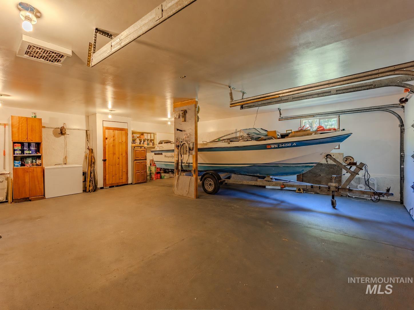 216 Ferguson Road, Harpster, Idaho 83552, 2 Bedrooms, 3 Bathrooms, Residential For Sale, Price $399,000,MLS 98990442