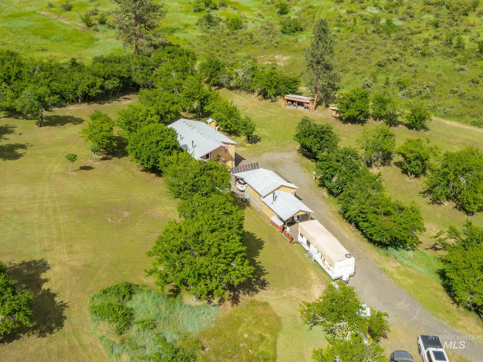 216 Ferguson Road, Harpster, Idaho 83552, 2 Bedrooms, 3 Bathrooms, Residential For Sale, Price $399,000,MLS 98990442