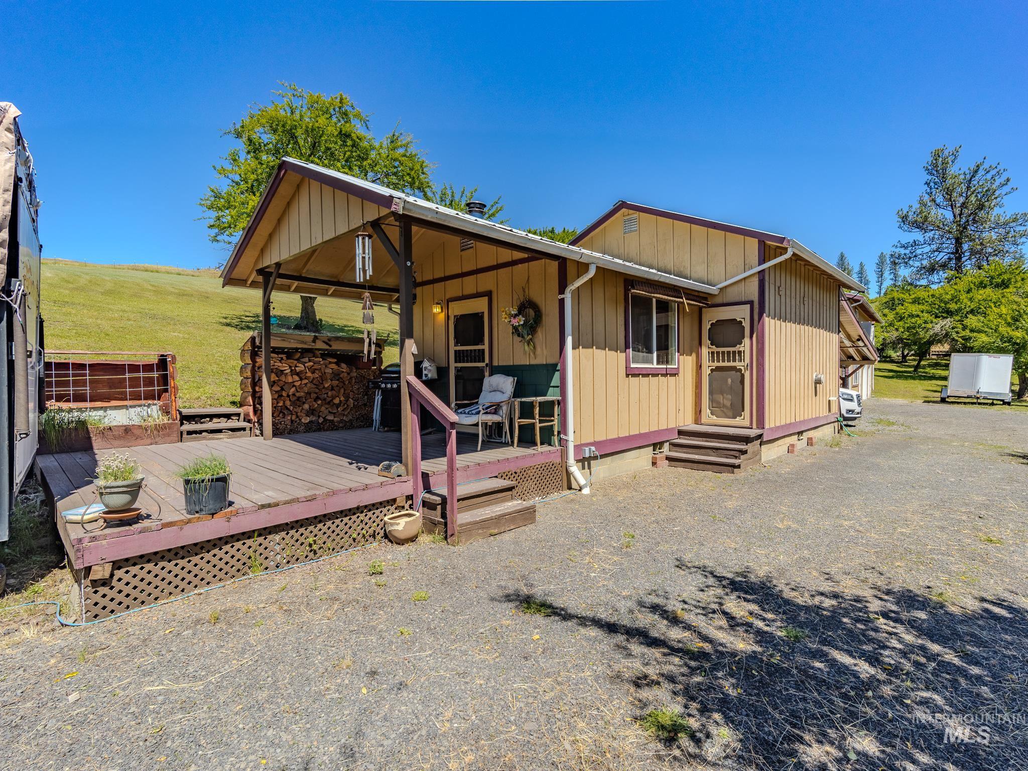 216 Ferguson Road, Harpster, Idaho 83552, 2 Bedrooms, 3 Bathrooms, Residential For Sale, Price $399,000,MLS 98990442