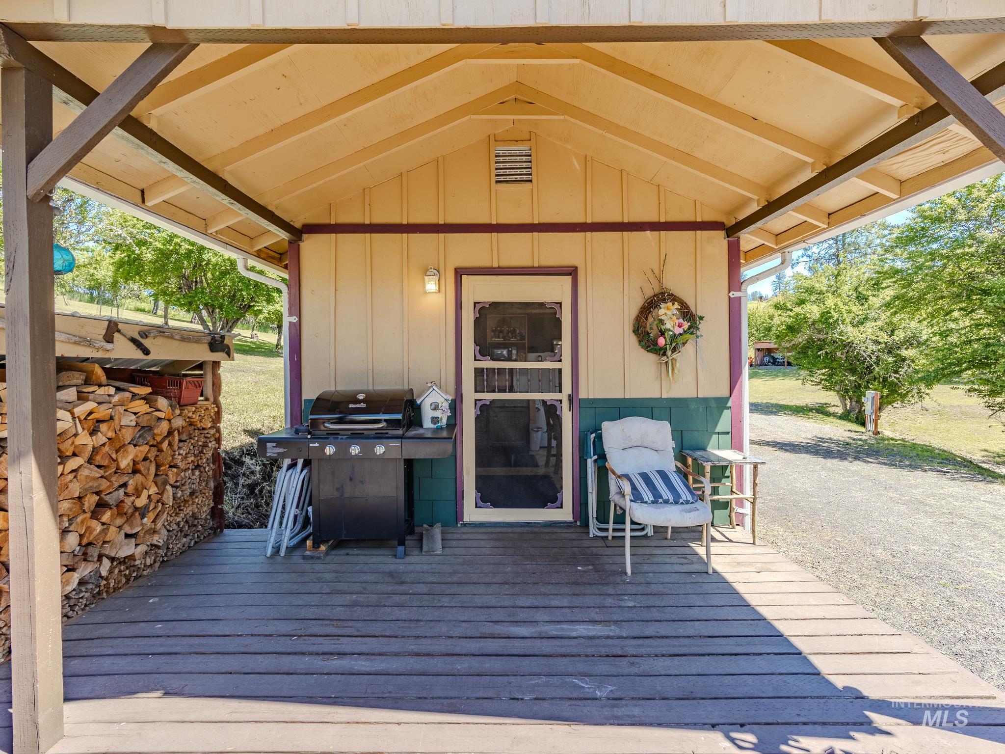 216 Ferguson Road, Harpster, Idaho 83552, 2 Bedrooms, 3 Bathrooms, Residential For Sale, Price $399,000,MLS 98990442